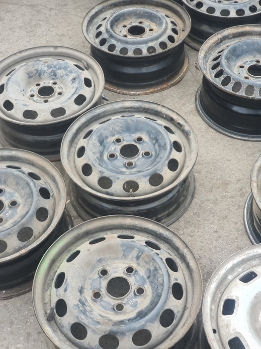 Стальные диски от ауди фолькс.15 ие