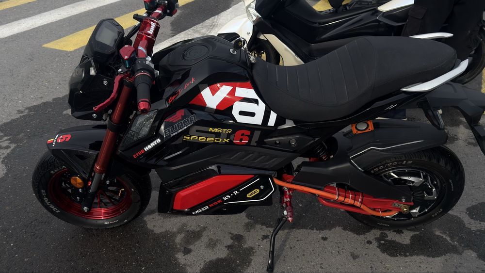 5000W strit bayk.