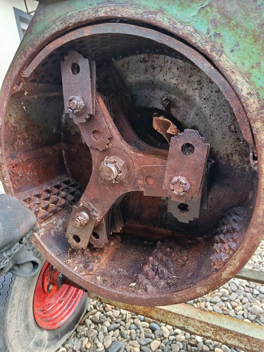 Moară după tractor