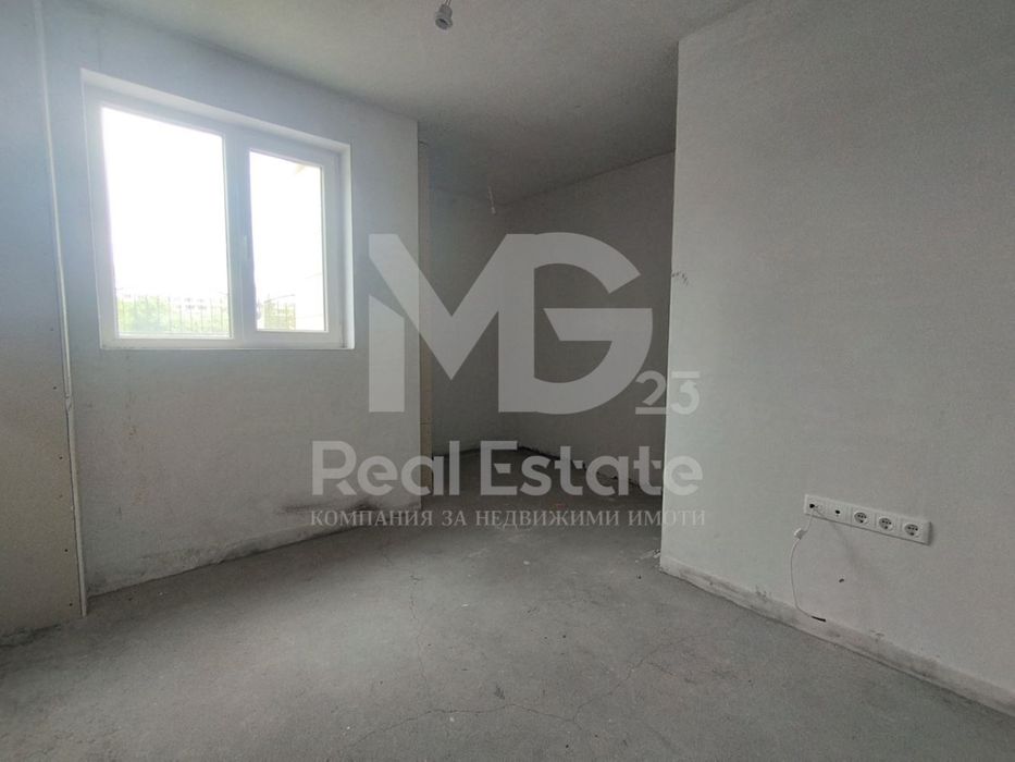 Продава се Двустаен апартамент в Пловдив, Остромила - 67 кв.м за 1627 €/кв.м - Снимка #4