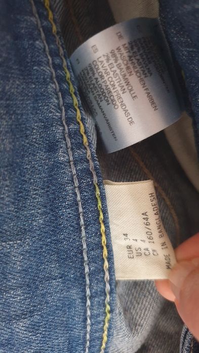 2 Pantaloni scurti XS (H&M, Kik)