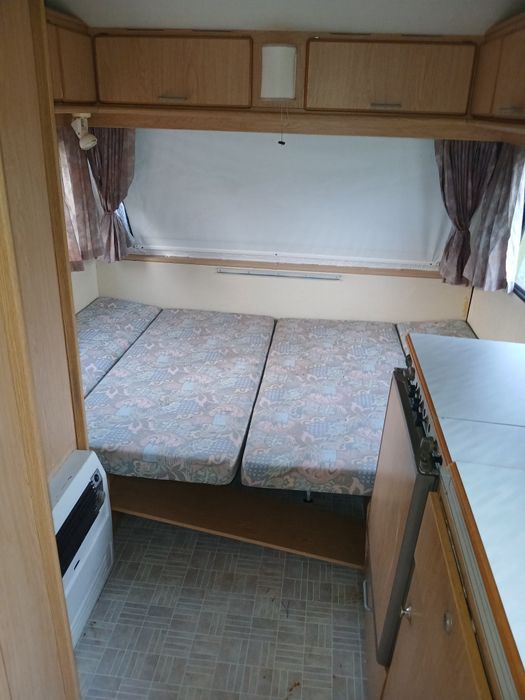 Rulotă Con Tour Chateau din 1995 la 2550euro