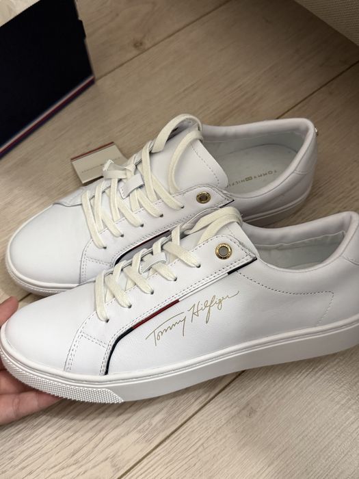Белые кеды Tommy Hilfiger
