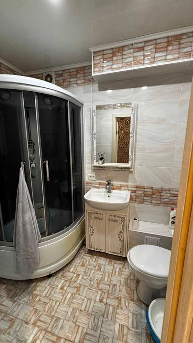 Продам 2 ком.кв. за Соколом