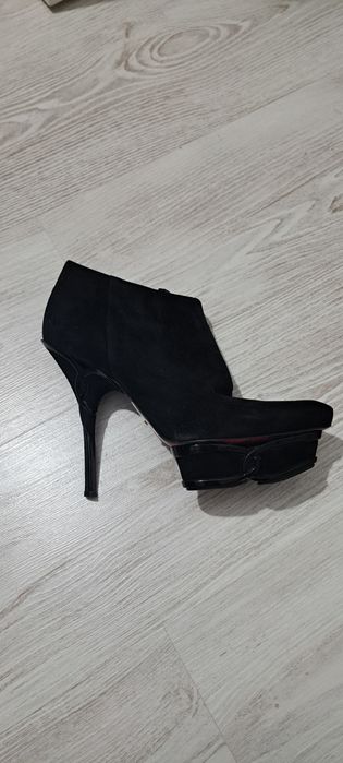 Botine toc cui Cesare Paciotti