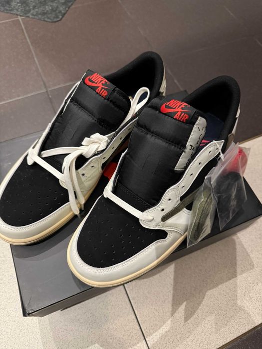 Мъжки сникърси Travis Scott Air Jordan 1 low reverse olive