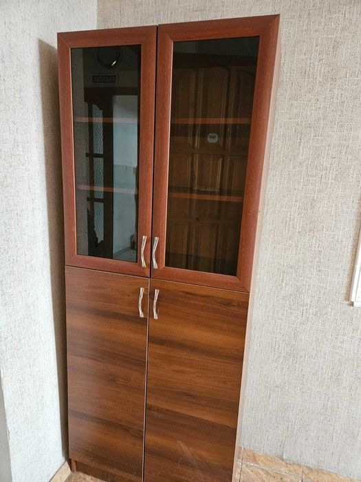 Офисная мебель - шкафы, пенал