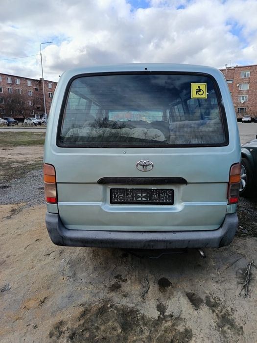Продам Toyota Hiace 1999 года