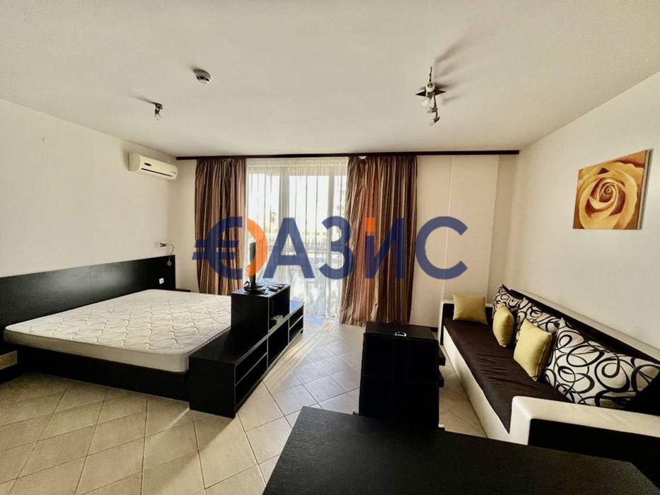 Продава се Едностаен апартамент в к.к. Слънчев бряг - 42 кв.м за 808 €/кв.м - Снимка #8
