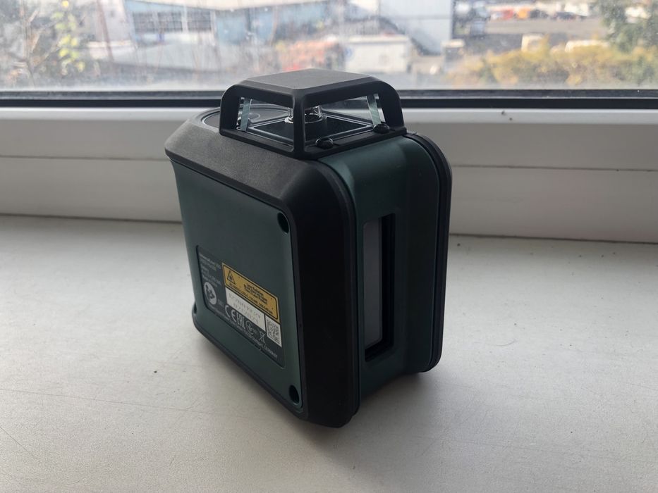 Nivela Laser universal level 360 pret 450 lei laser si husa