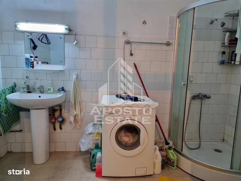 Apartament cu 4 camere de inchiriat, Ultraentral, Timisoara