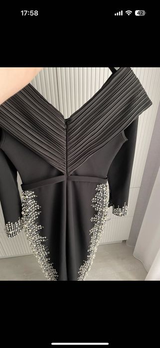 Rochie lunga cu maneci