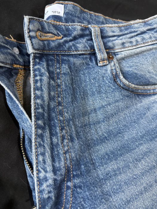 Чисто нови дънки на “RESERVED”, 40 номер