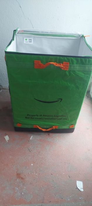 Vând urgent saci ( Genți )noi nouți Amazon  Dimensiuni 90/60/45.