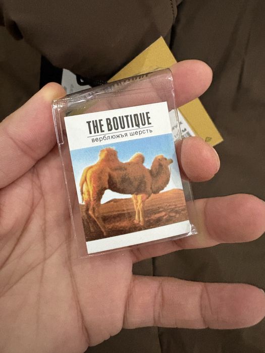 Теплая куртка из верблюжей шерсти