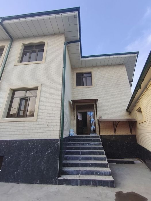 Срочно продаётся таунхаус площадью 2-соток