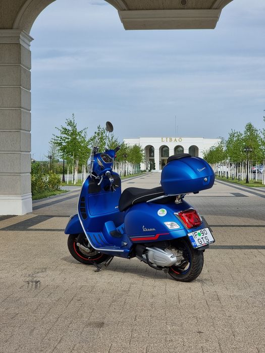 Schimb Vespa Gts 300HPE (2021) cu Yamaha Xmax 300