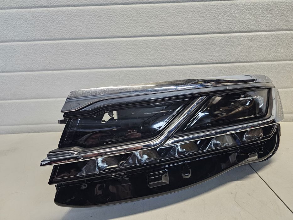 Far stanga VW Touareg Full Led Matrix dupa 2018