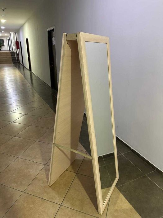 Зеркало напольное
