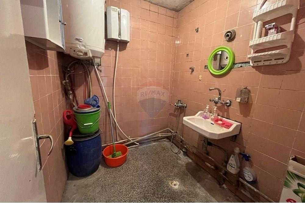 Продава се Многостаен апартамент в Шумен, Математическа гимназия - 103 кв.м за 966 €/кв.м - Снимка #13