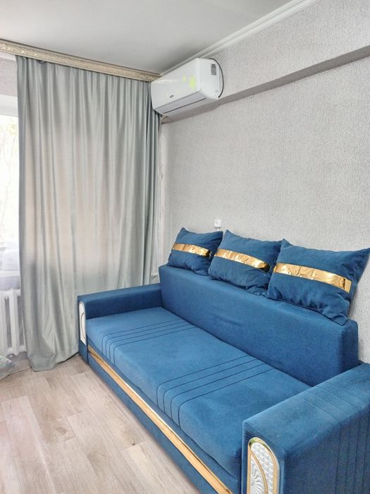 Сдам 1 комнатную квартиру в центре города .