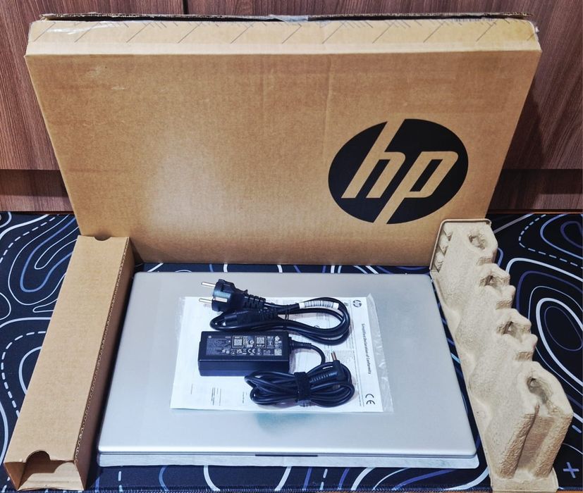 Hp laptop 15 Ультрабук 24-25 год!