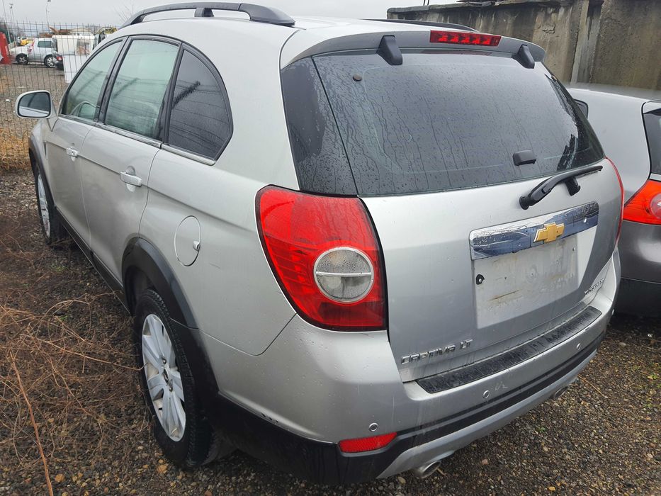 На части! Chevrolet Captiva 2.0 VCDi