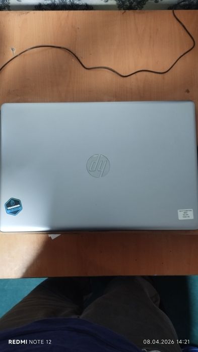 HP noutbook core I3 lekin core I10ga almashtirganman
