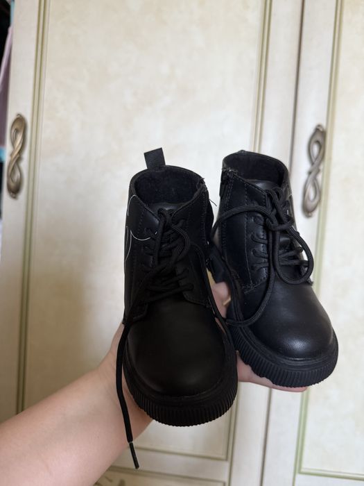 Детские сапоги Zara