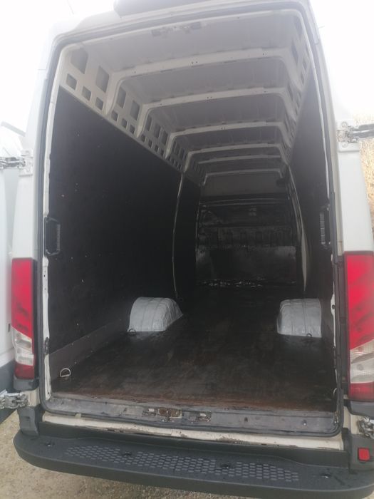 Vând iveco Daily 35C13