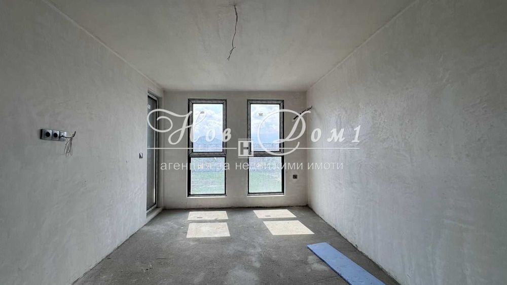 Продава се Тристаен апартамент в Пловдив, Остромила - 87 кв.м за 1145 €/кв.м - Снимка #3