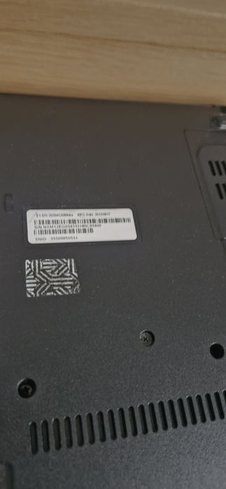 Vând acer e1-531 pentru piese.