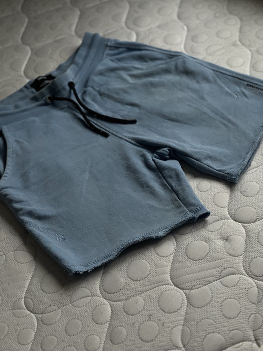 pantaloni scurți pentru bărbați Bershka