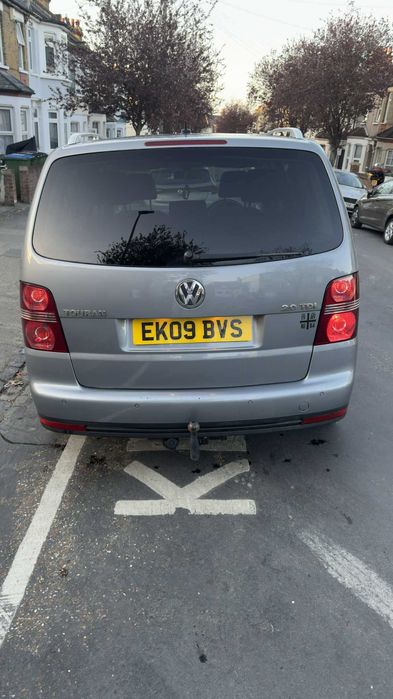 Bara fata - Orice Piesa Volkswagen Touran T1 FACELIFT 2.0 tdi BMM LR7N