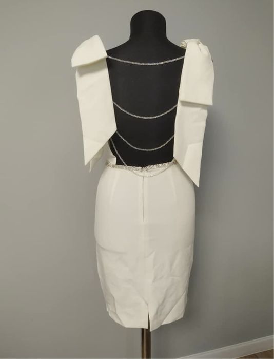 Rochie alba eveniment marimea xs-s realizata pe comanda