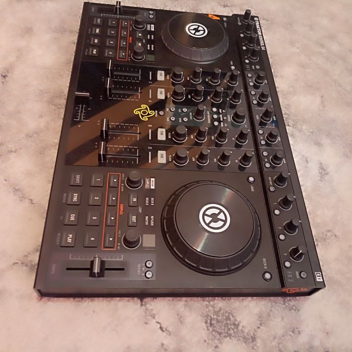 Consola Dj Traktor S4 Mk1 si Mk2 si S2 Mk2