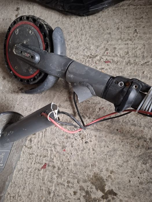 Trotineta electrica  defectă