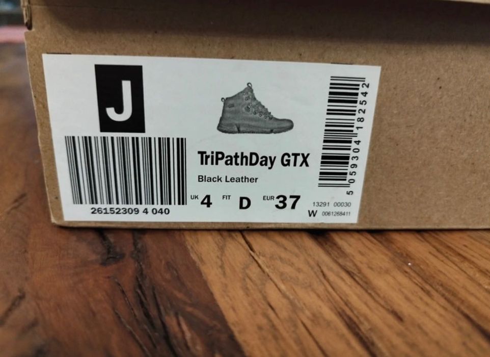 Ghete din piele impermeabilă,  tehnologia gore-tex și eva midsole.