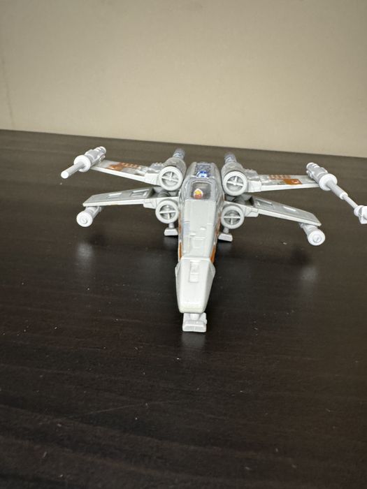 1995 Star Wars Micro Machines Action Fleet X Wing W/pilot, R2D2.
