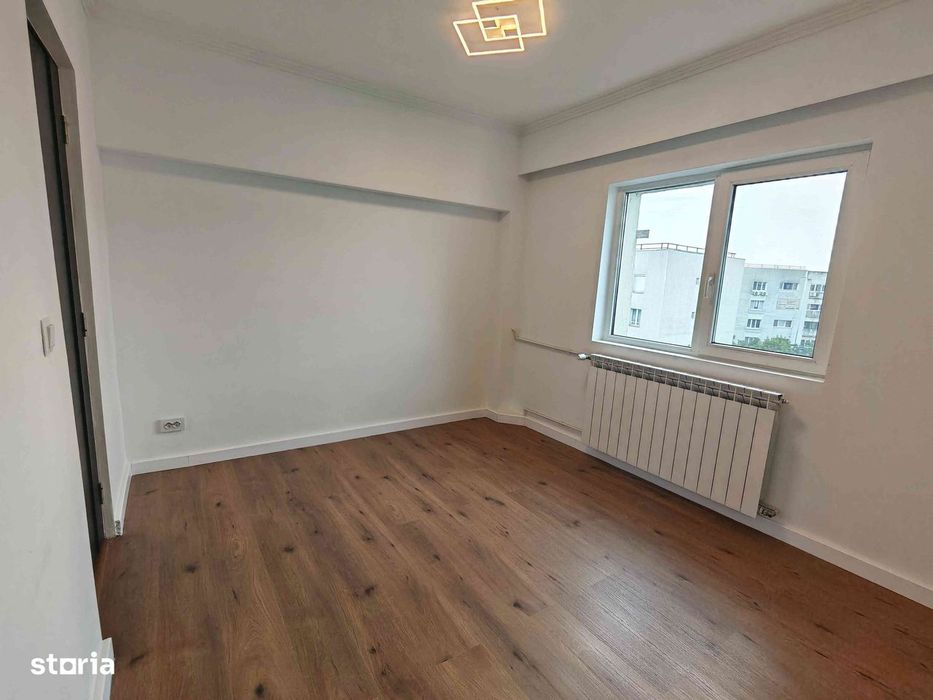 Decebal - Apartament 4 camere / Renovat complet/ Decomandat