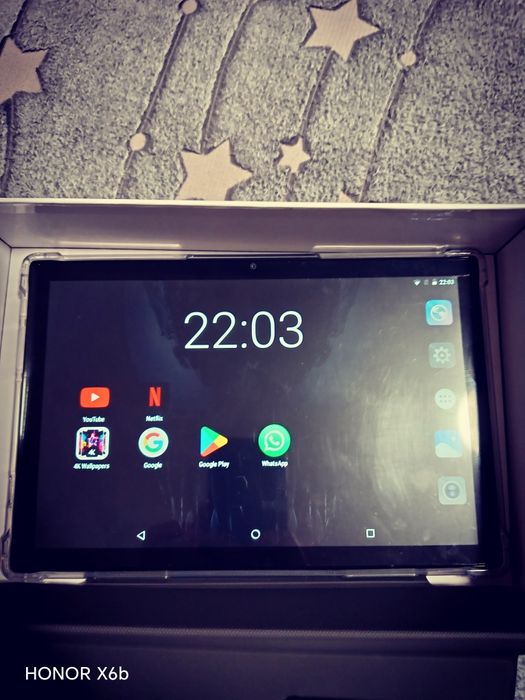 Продаю, планшет купили но не пользовались