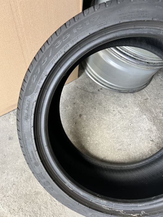 4 anvelope vara 275/35/19 + 245/40/19 , Pirelli , RunFlat !