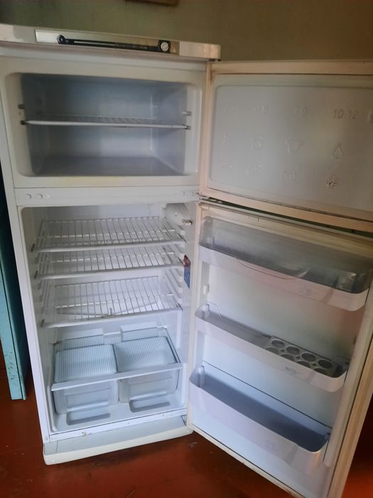 Холодильник индезит