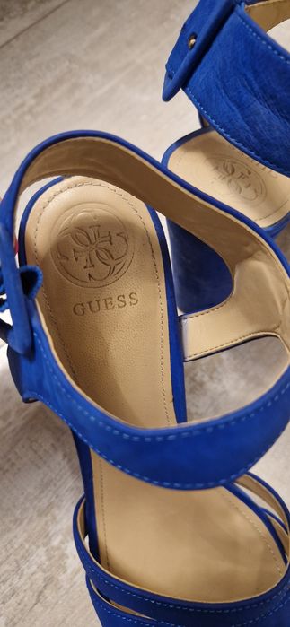 Дамски сандали на ток Guess