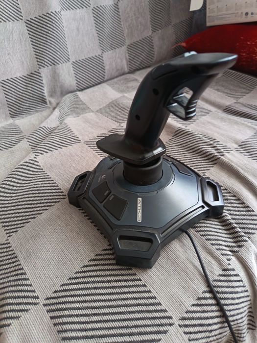 Logitech Attack 3 джостик