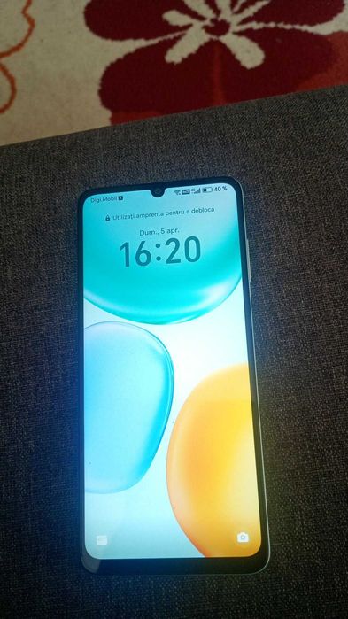 Vând telefon are toate actele nou