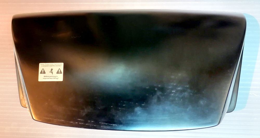 Въздуховод / Въздухозаборник за преден капак