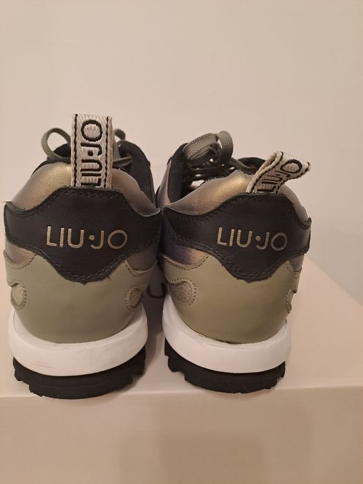 Дамски сникърси Liu J0