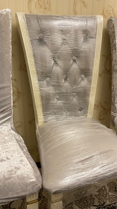 zal uchun stol stul va mebel