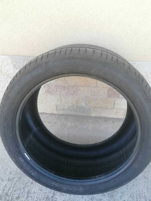 Гуми Michelin 2×275/40/R20 и 2×315/35/R20